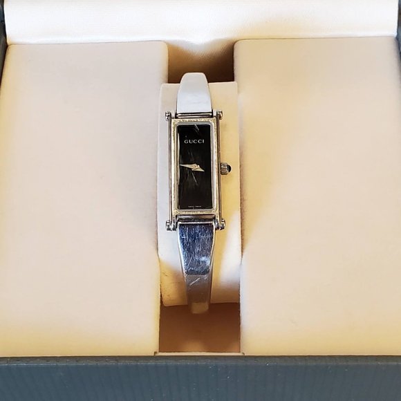 GUCCI Vintage Horsebit Stainless Steel Quartz Wristwatch in Original Box #1500L - Picture 1 of 8